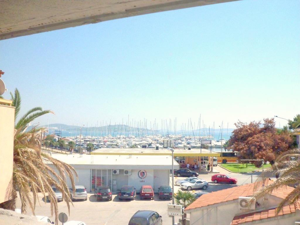 Apartment Center Marija Vodice Exterior photo